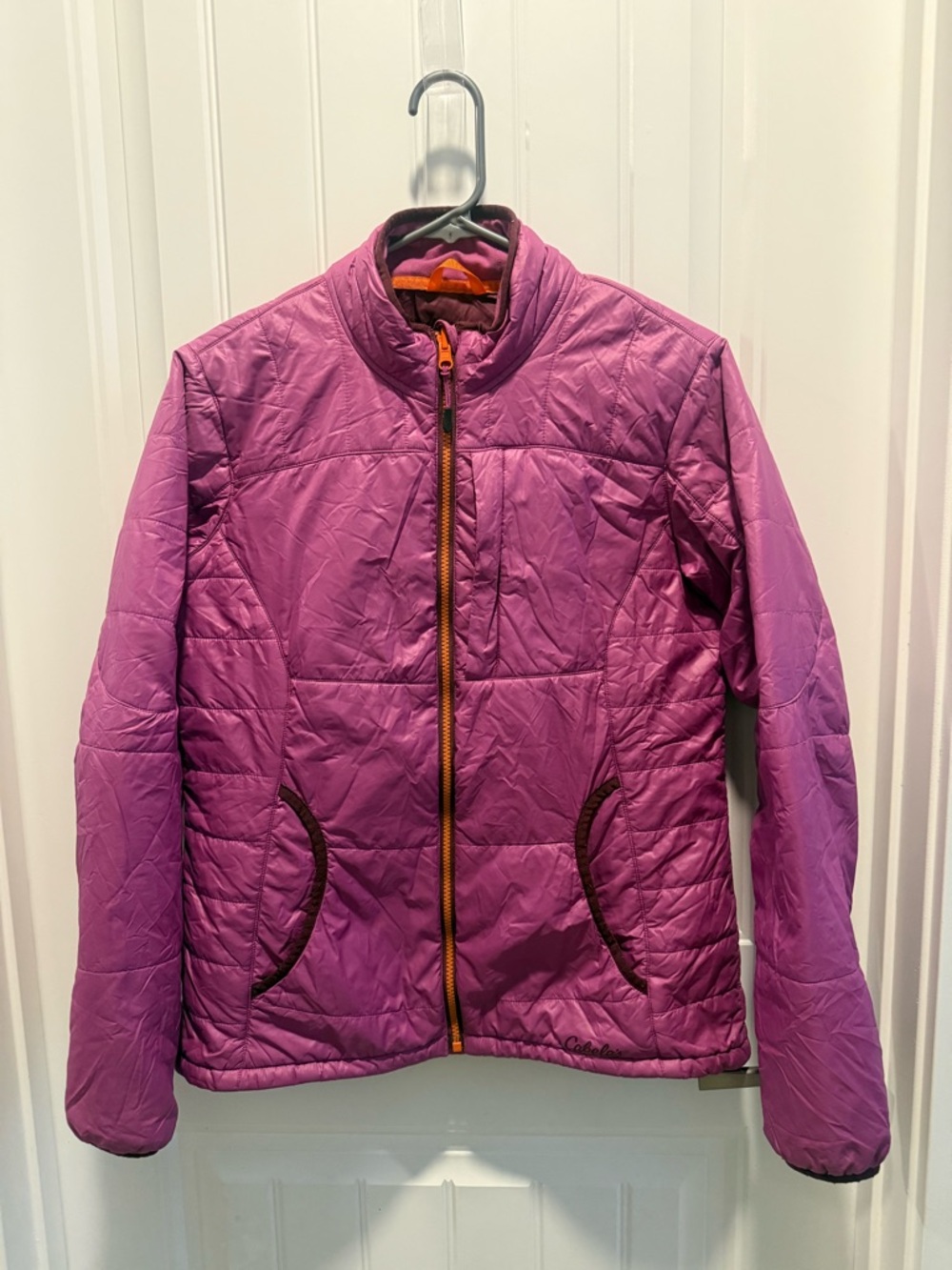Cabela's Quilted Packable Puffer Primaloft Jacket in Magenta Size M